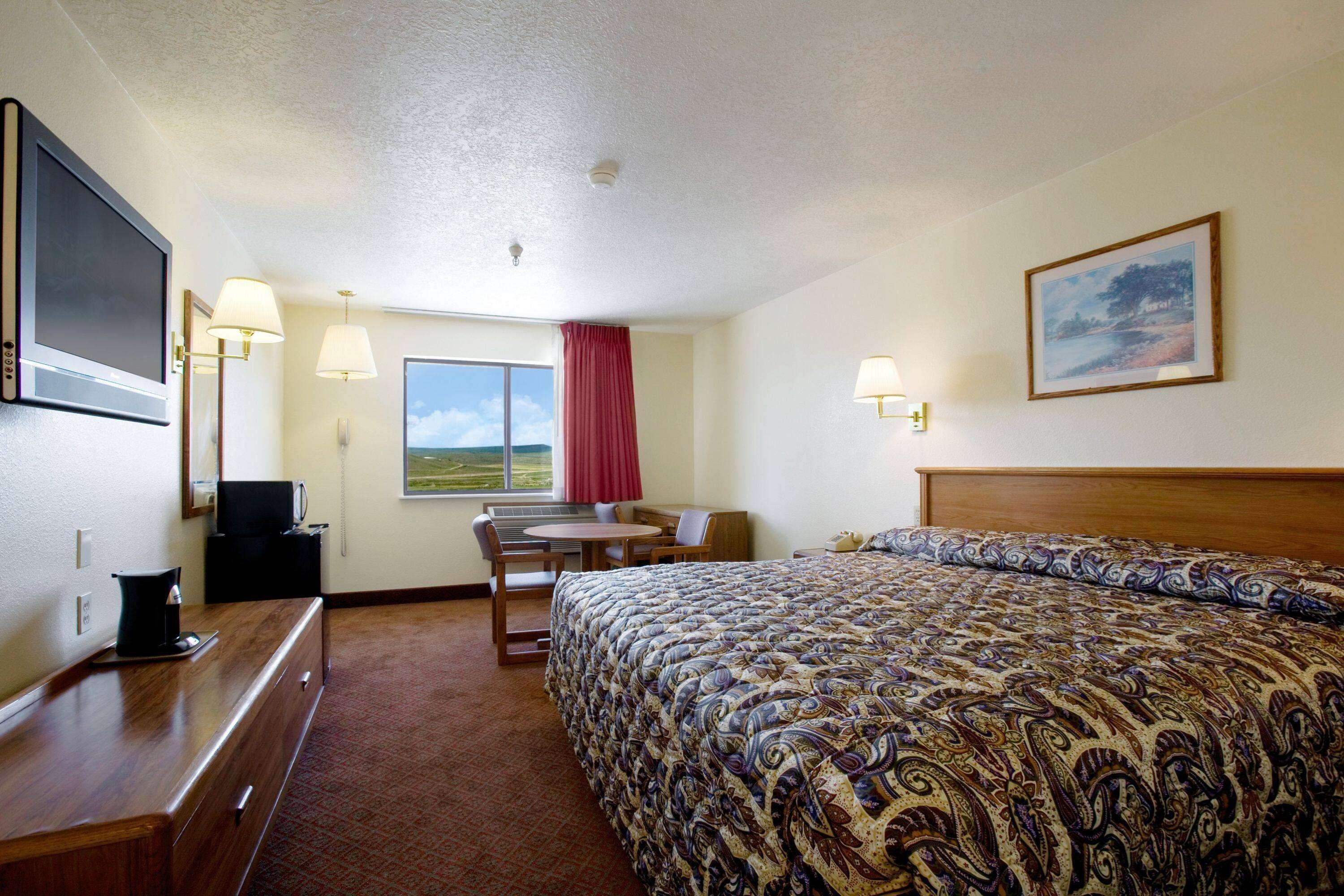 Super 8 By Wyndham Rawlins Wyoming Motel Buitenkant foto
